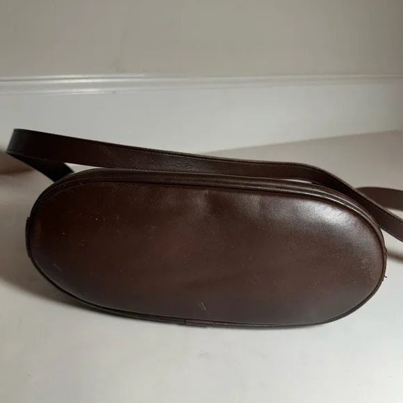 Vintage Coach Worth Crossbody Shoulder Bag